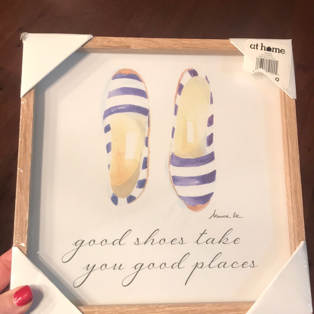 Good shoes sign